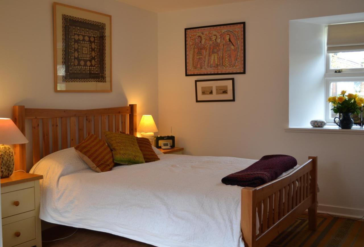 Camlann Apartment Alyth ภายนอก รูปภาพ
