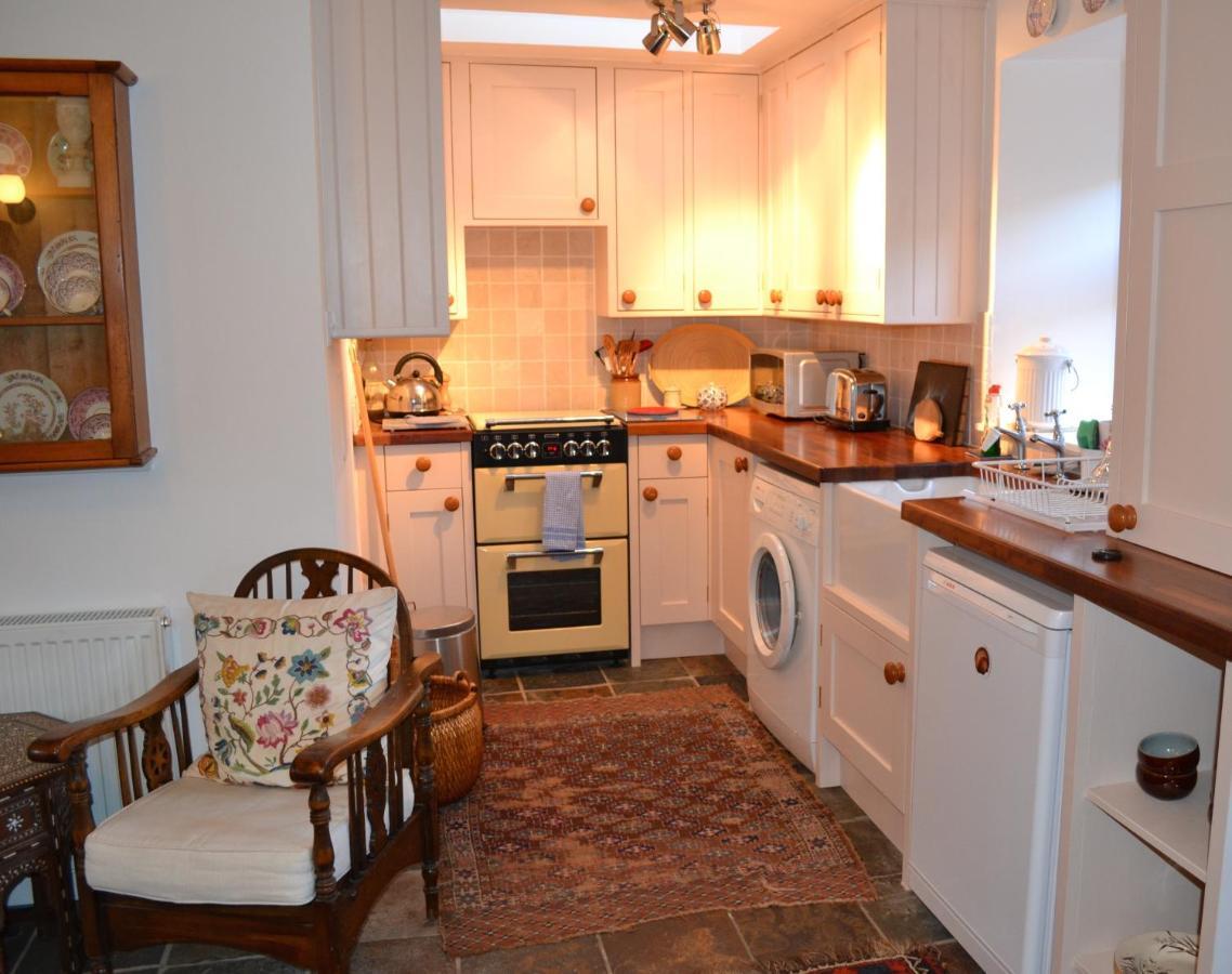 Camlann Apartment Alyth ภายนอก รูปภาพ